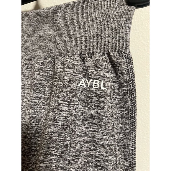 Aybl Motion Seamless Leggings, Size small - Picture 3 of 5